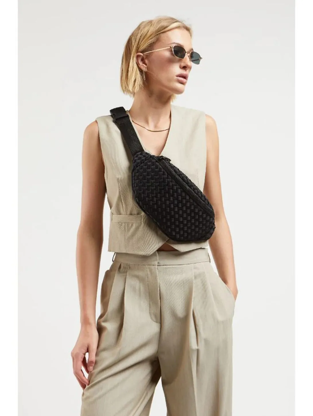 Aim High Belt Bag - Black