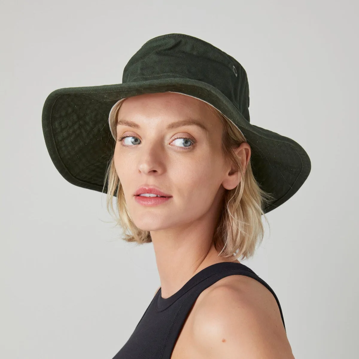 T3 Vintage Wide Brim Wanderer Hat