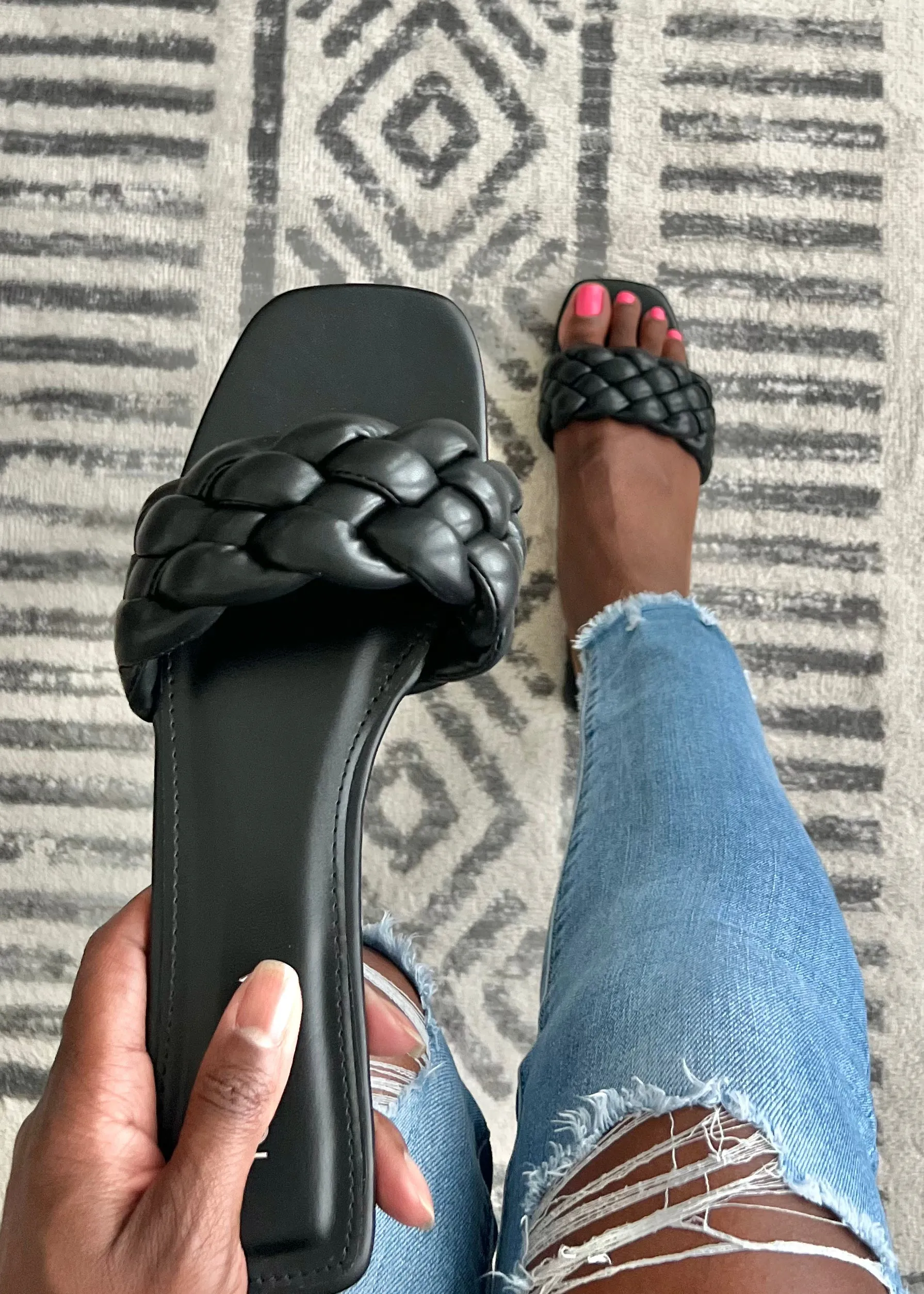 The Elle Vegan Leather Braided Slide- Black